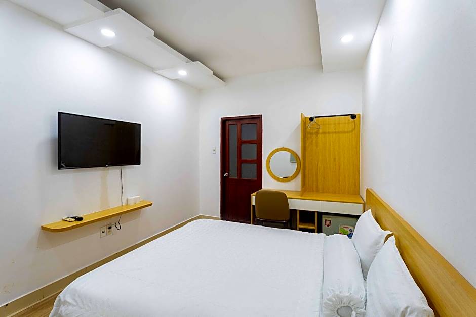 Tuan Viet Hotel Dinh Tien Hoang