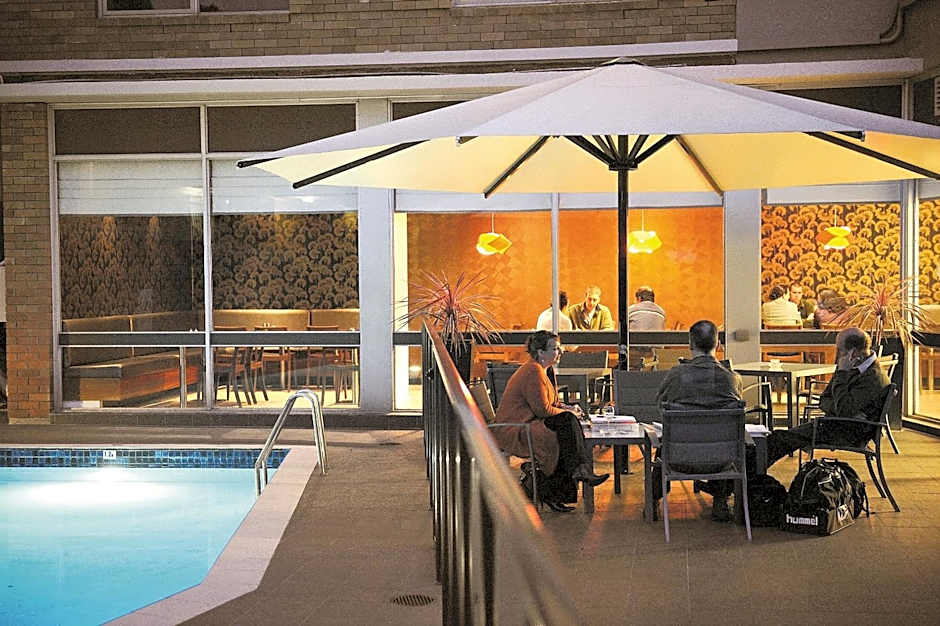 Royal Pacific Hotel