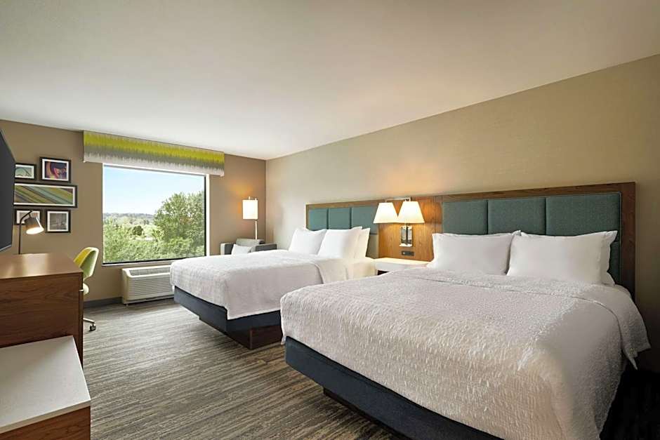 Photo 1 of 5 of 2 Queen Beds, Hearing Accessible