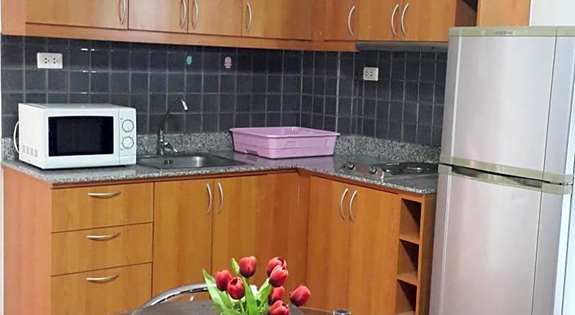 Lomsabai Apartments Chon Buri