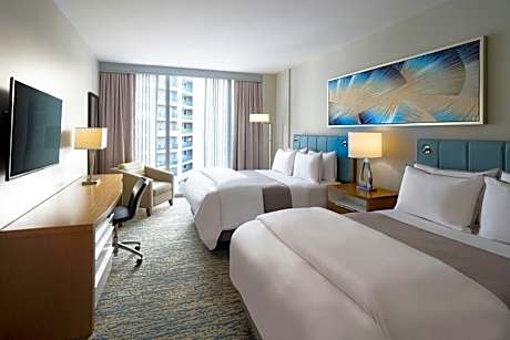 Partial Bay Queens, Guest room, 2 Queen, Partial Bay view