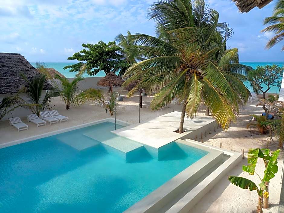 Casa Beach Hotel "Casa Del Mar"