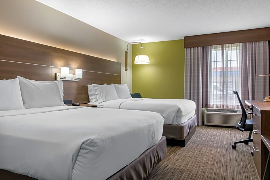 Holiday Inn Express & Suites Harrison