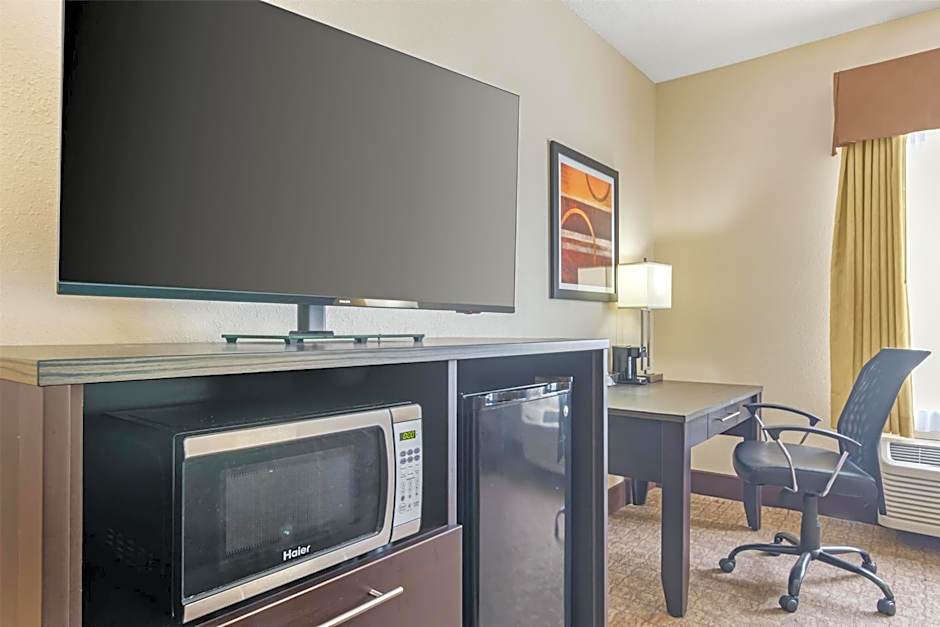 Best Western Teal Lake Inn