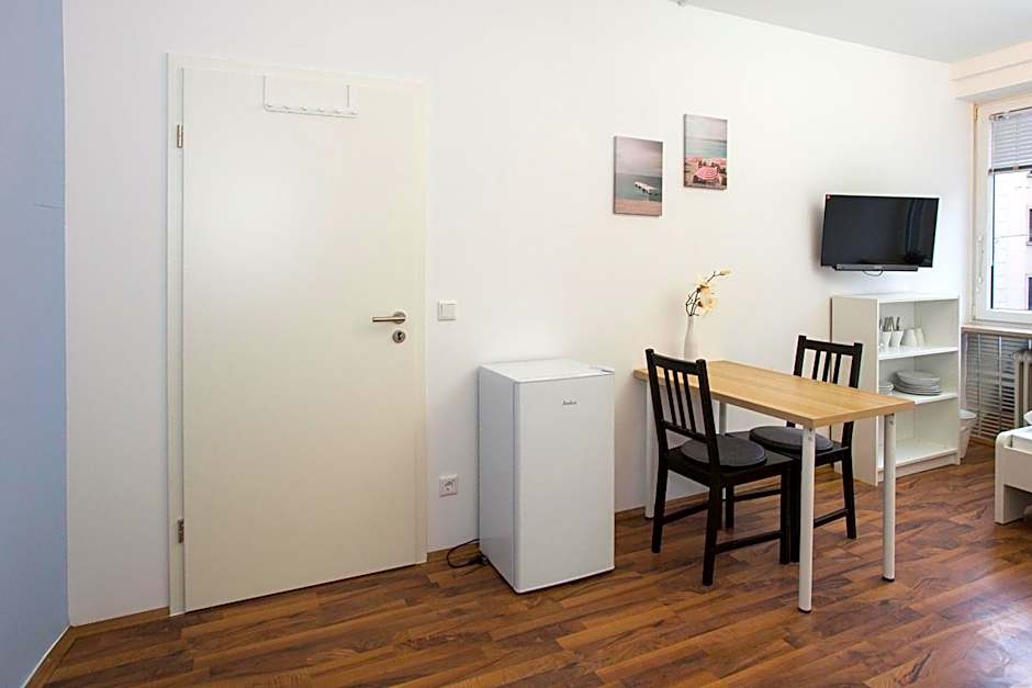 Zentral gelegene Zimmer mit Gemeinschaftsbad und Küche
