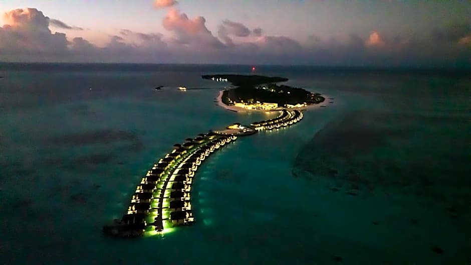 Madifushi Private Island- Free return seaplane transfr for min 5&9 nights for 19Dec-10Jan