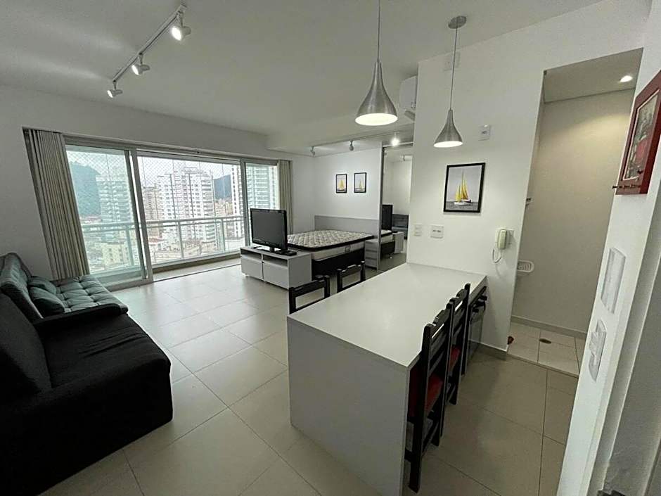 Vista Mar Unlimited Frente Mar Ar Condicionado Garagem Arrumação Andar Alto e piscina aquecida, sauna e muito mais!