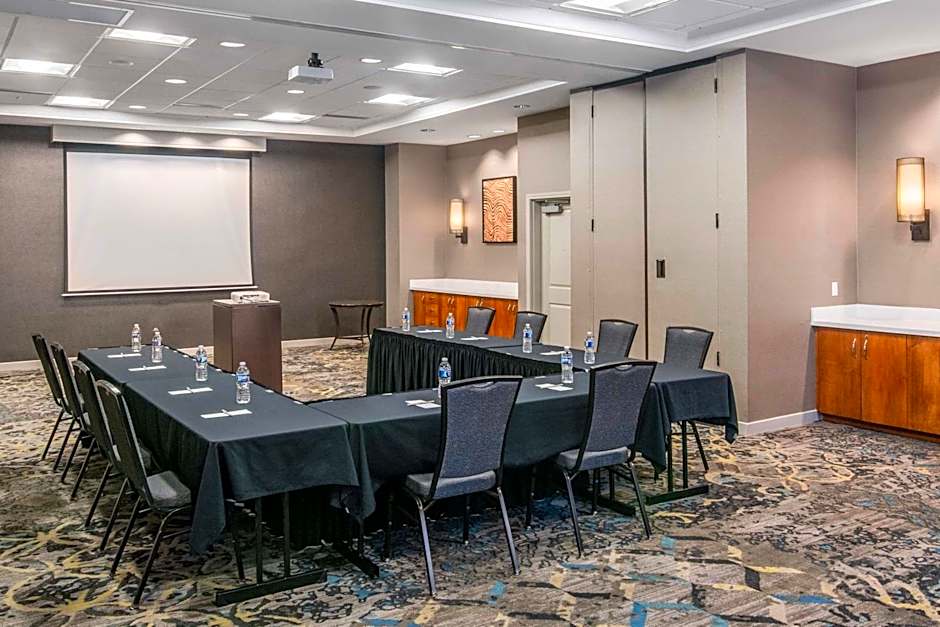 Residence Inn by Marriott Phoenix Glendale Sports & Entertainment District