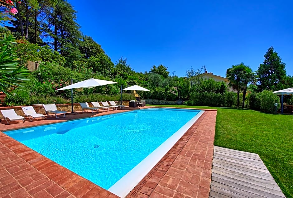 Villa Casa Lucia by PosarelliVillas
