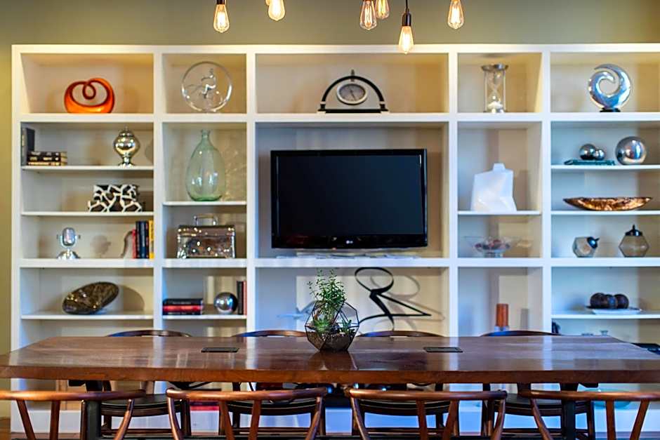 The Baronette Renaissance by Marriott Detroit-Novi Hotel