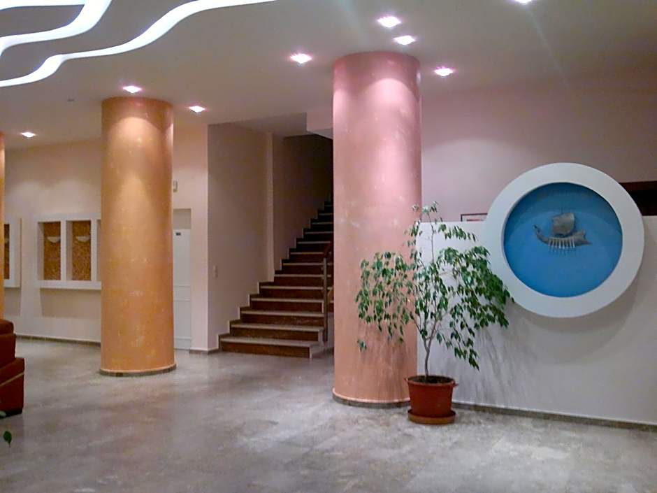 Three Stars Beach Hotel