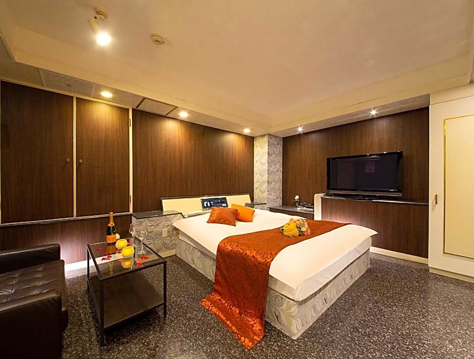 Hotel Gee (Adult Only)