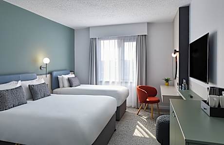 Superior Room with 1 Double & 1 Single bed -capacity 3