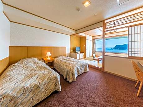 Twin Room with Tatami Area - Non-Smoking