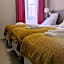 SQUARE HOTEL
