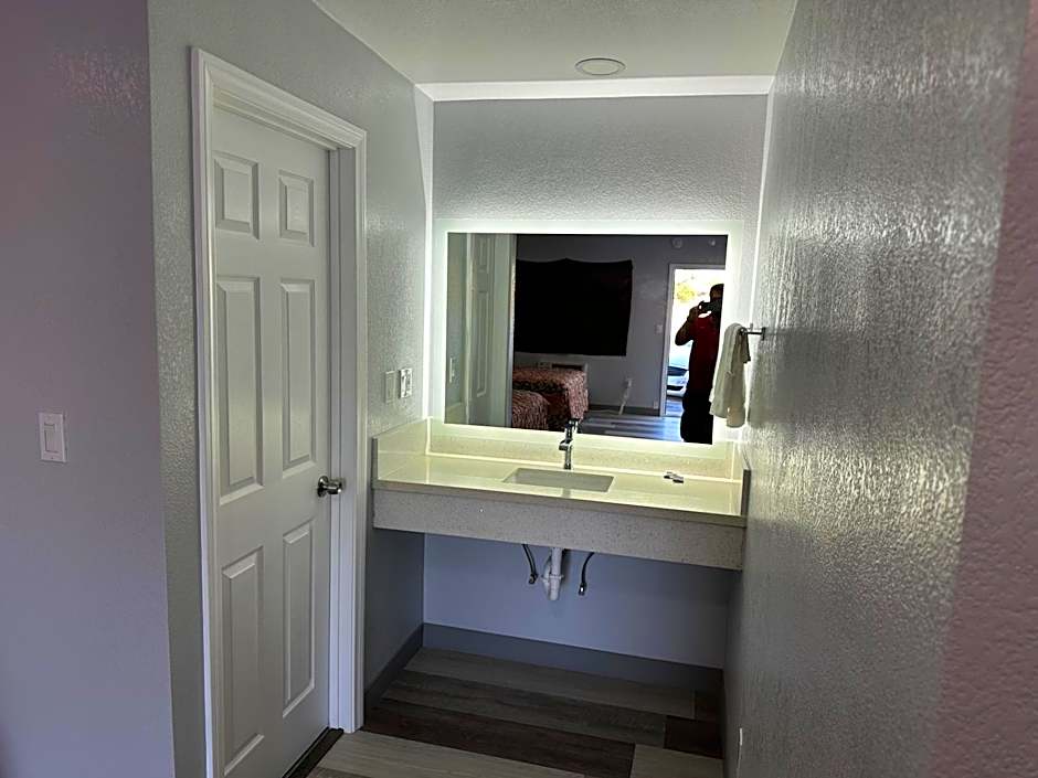 Rancho Motel - Ontario Airport