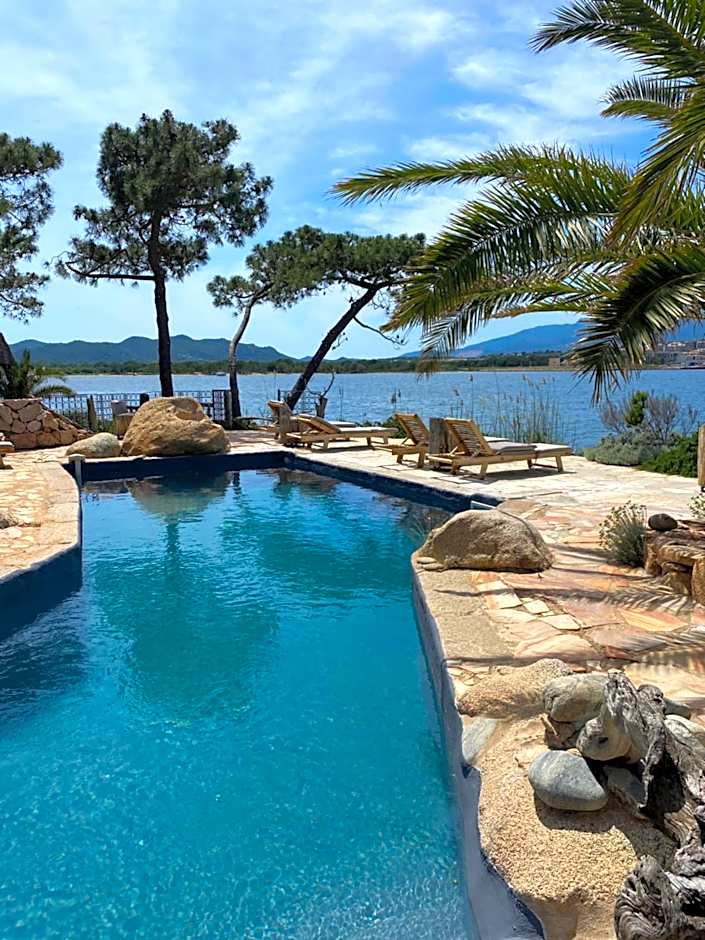 Maranatha, front de mer avec plage