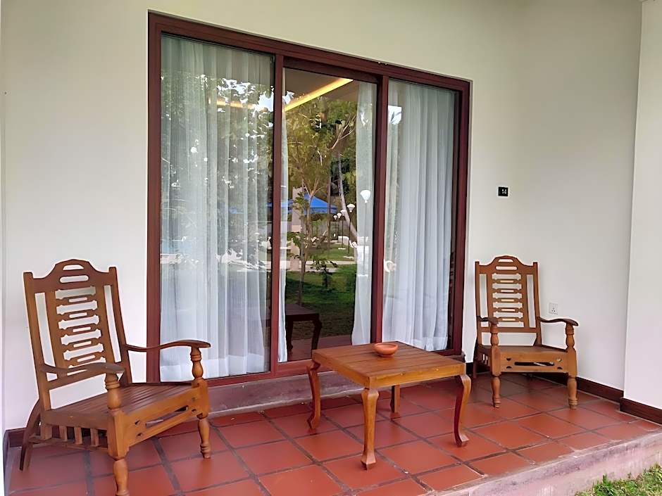 Oreeka Hotels (Katunayake Airport Hotel)