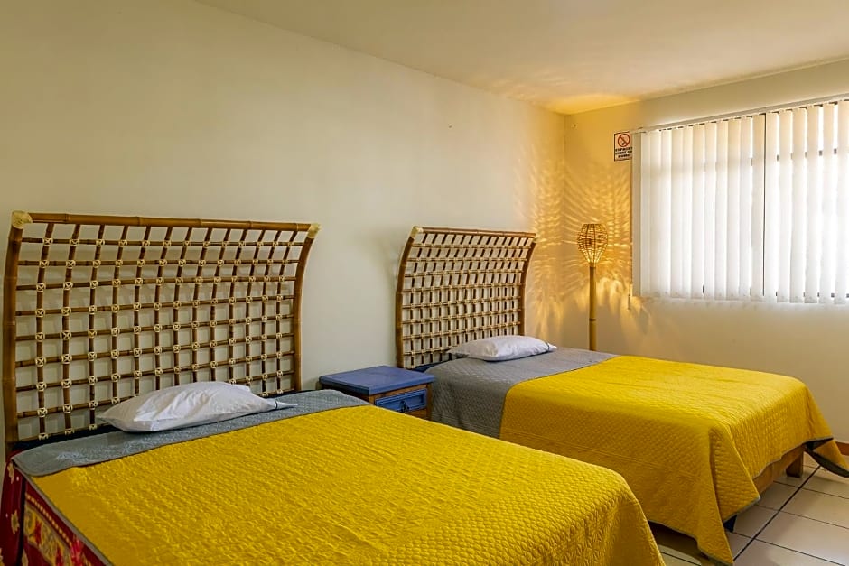 La Créme de la Créme Hostel