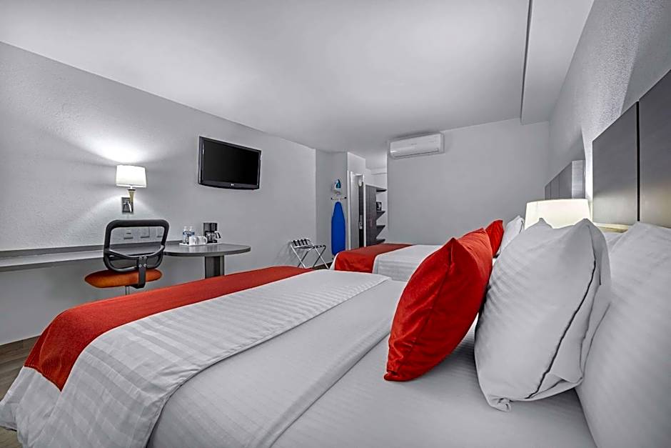 BeWow Hotel Querétaro