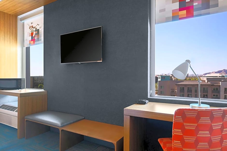 Aloft Phoenix Airport