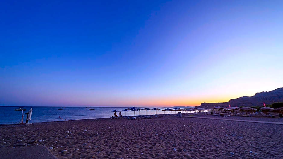 Amaryllis front beach hotel