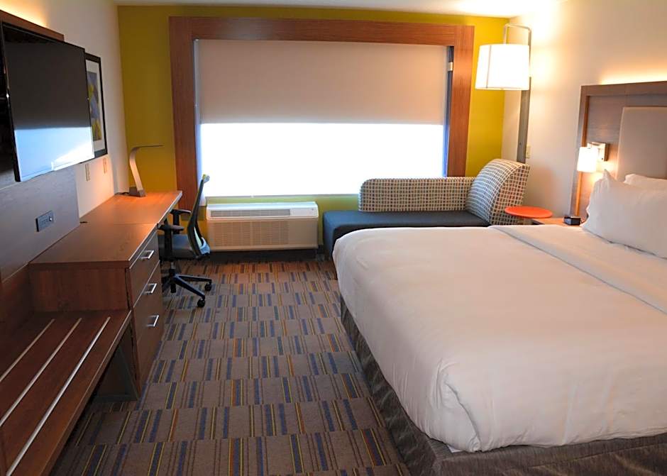 Holiday Inn Express & Suites Pittsburgh - Monroeville By IHG