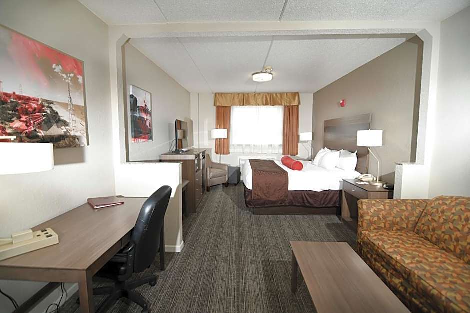 Best Western Plus Sandusky Hotel & Suites