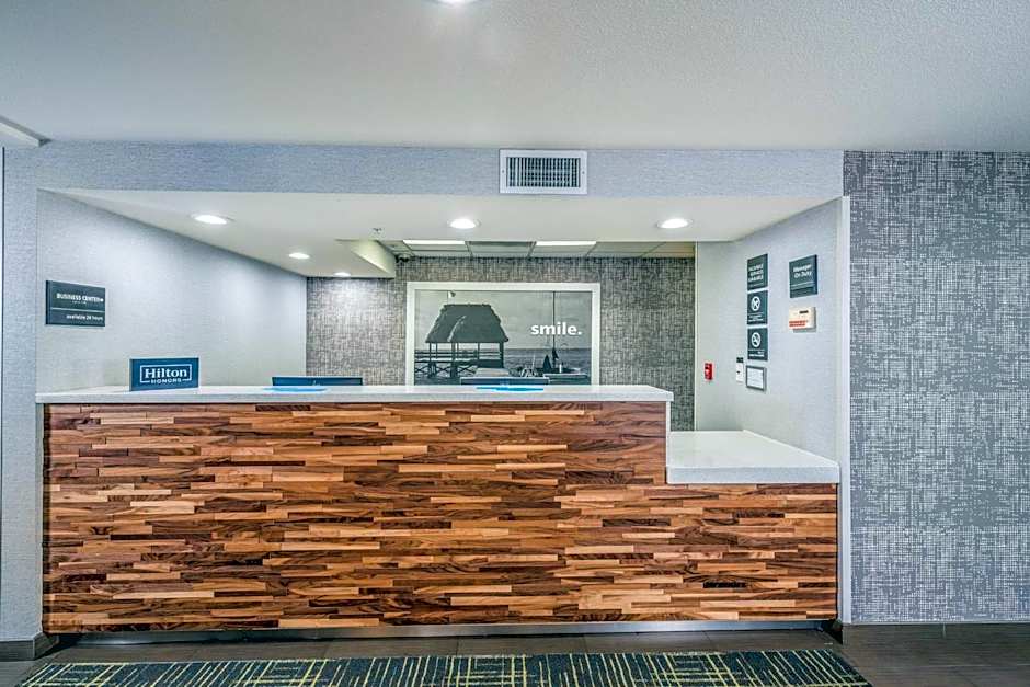 Hampton Inn By Hilton Oakland-Hayward