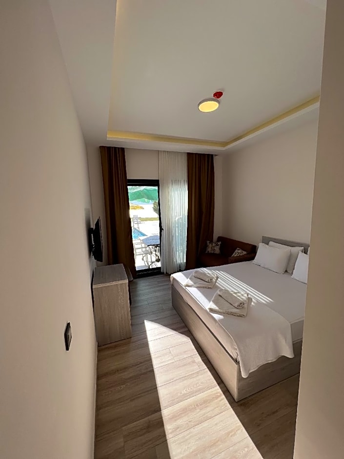 Life Point Hotel