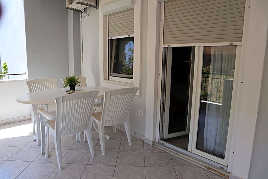 Delphin Rooms Sivota