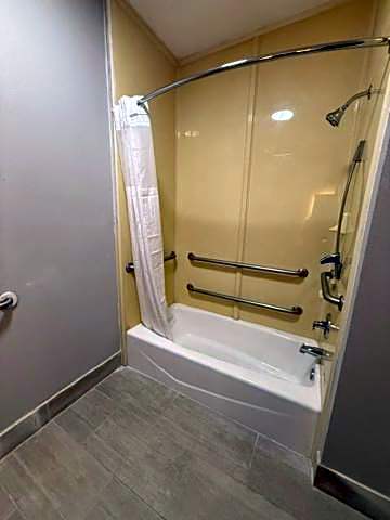 Comfort Inn & Suites Tyler - Lindale