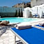 Odysseus Hotel