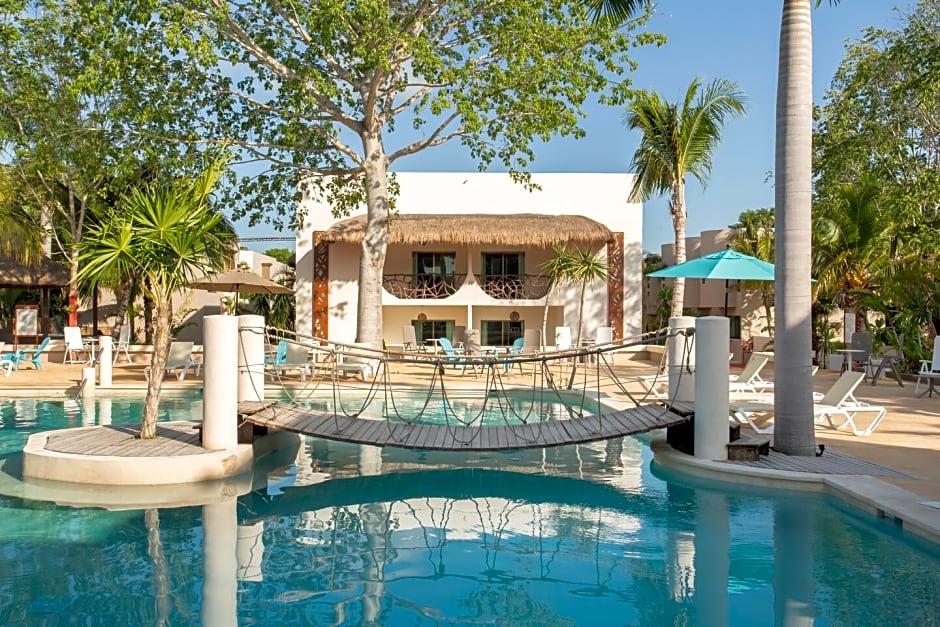 Casa Kaoba Hotel & Suites
