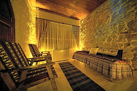 Stone Deluxe Family Room