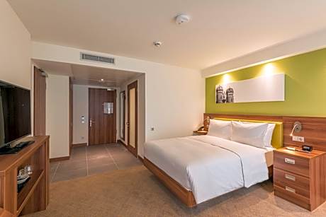 Queen Room - Mobility Access