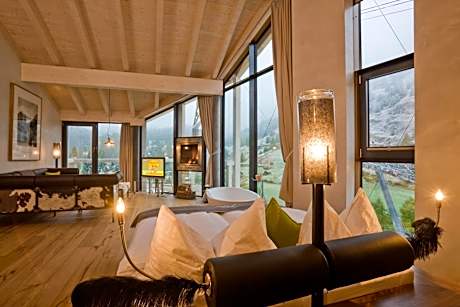 Matterhorn Roof Suite with Matterhorn View House A