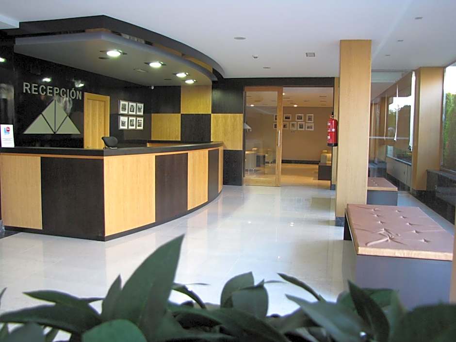 Hotel Marítimo Ris con garaje