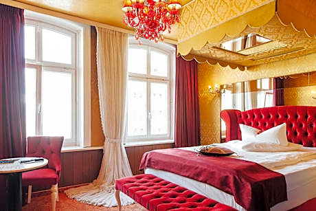 Hotel Village