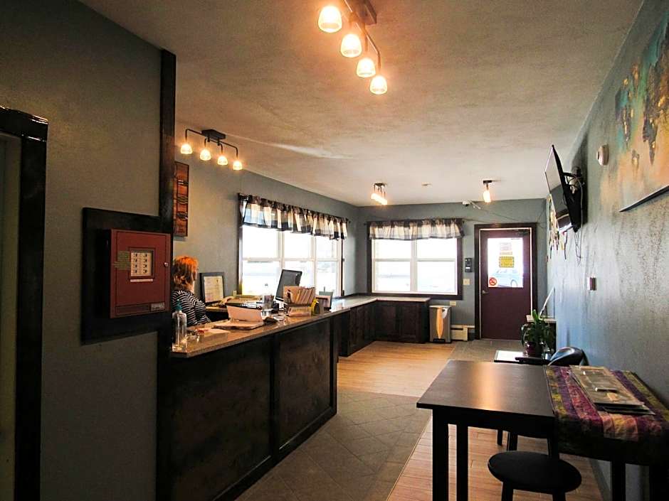 Brewer Motor Inn