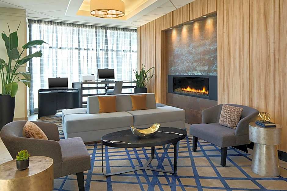 Sheraton Suites Chicago O'Hare