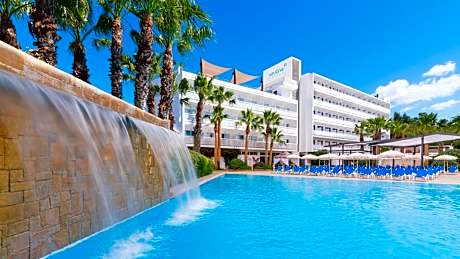 azuLine Hotel Bergantin