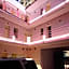 Hotel Maya