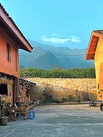 Mùa Pửi Lô lô homestay