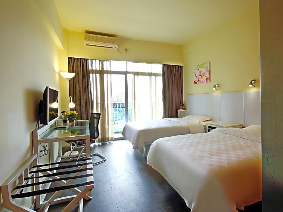 Yanjiang East Garden Inn