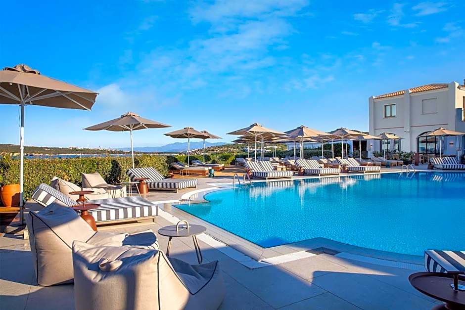 Mangia's Santa Teresa Sardinia, Curio Collection by Hilton
