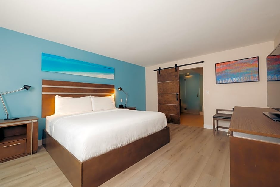 The Cove Hotel
