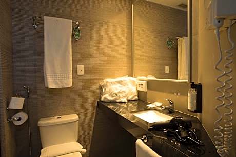 Suite with Lake View