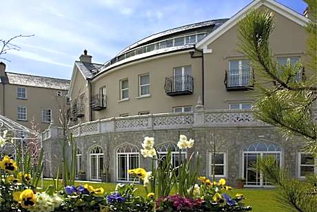 Step House Hotel