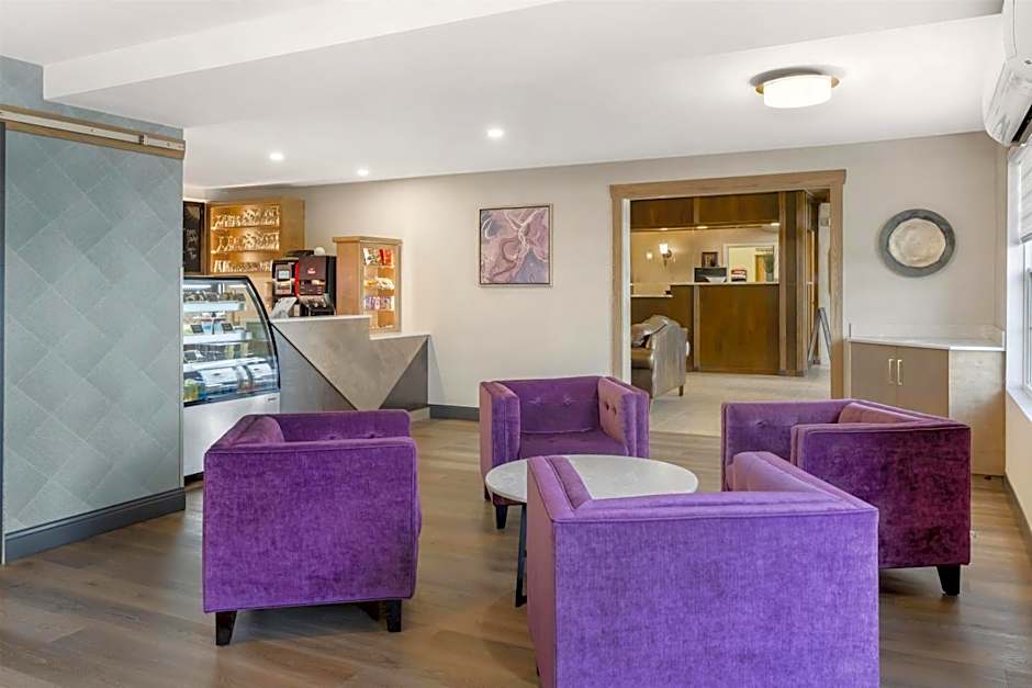 Best Western Plus Grand-Sault Hotel & Suites